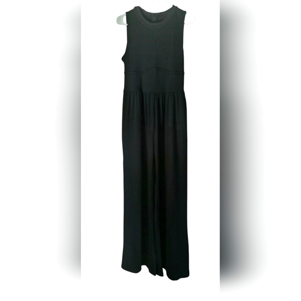 Elegant Black Sleeveless Dress